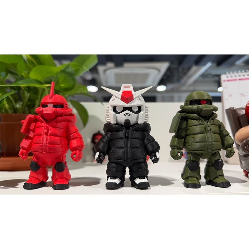 Yige Model Q Versie Zaku Rx-0  - Bandai Gundam Hg recensie en prijs