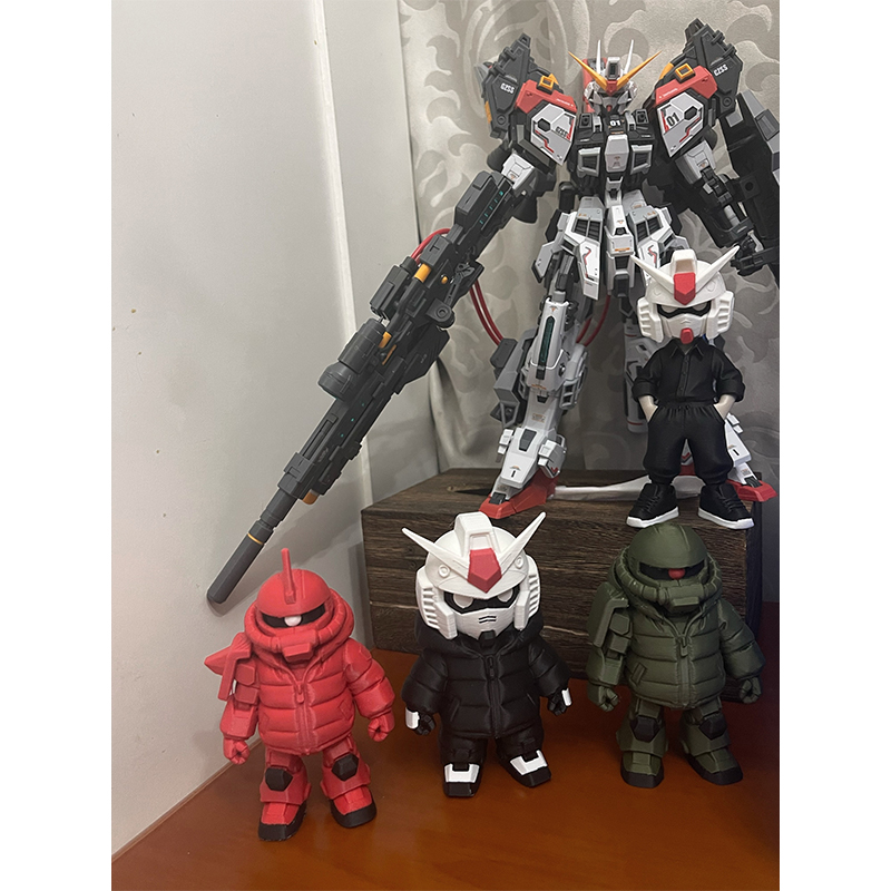Yige Model Q Versie Zaku Rx-0  - Bandai Gundam Hg recensie en prijs